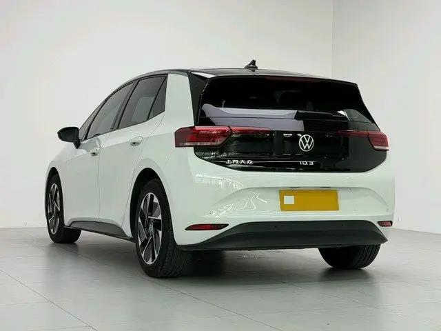 Volkswagen 2025 ID. 3 Smart Model, Pure Intelligence Edition, Automatic Transmission 2