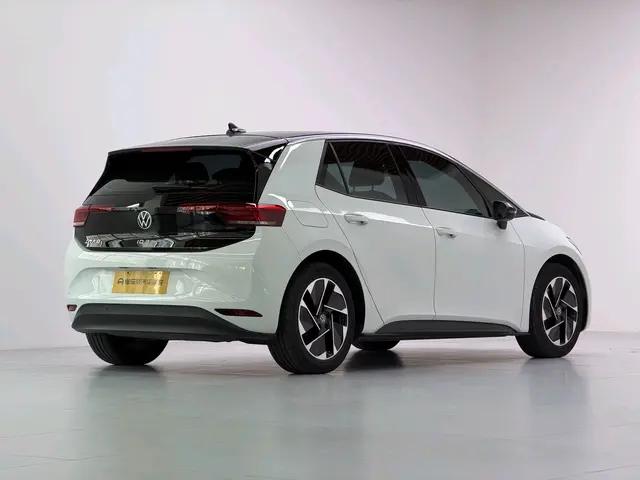 Volkswagen 2025 ID. 3 Smart Model, Pure Intelligence Edition, Automatic Transmission 7