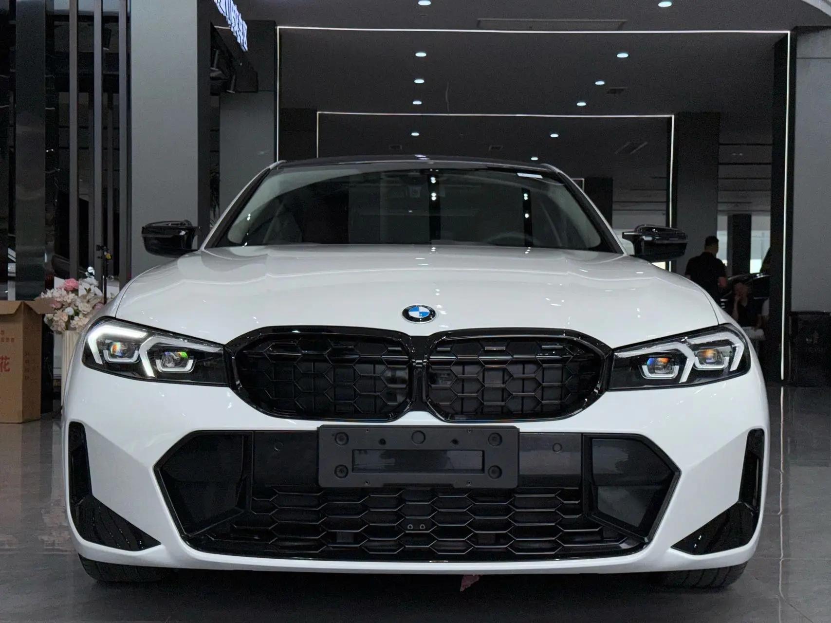 BMW 3 Series 2023 325Li M Sports Suit 2