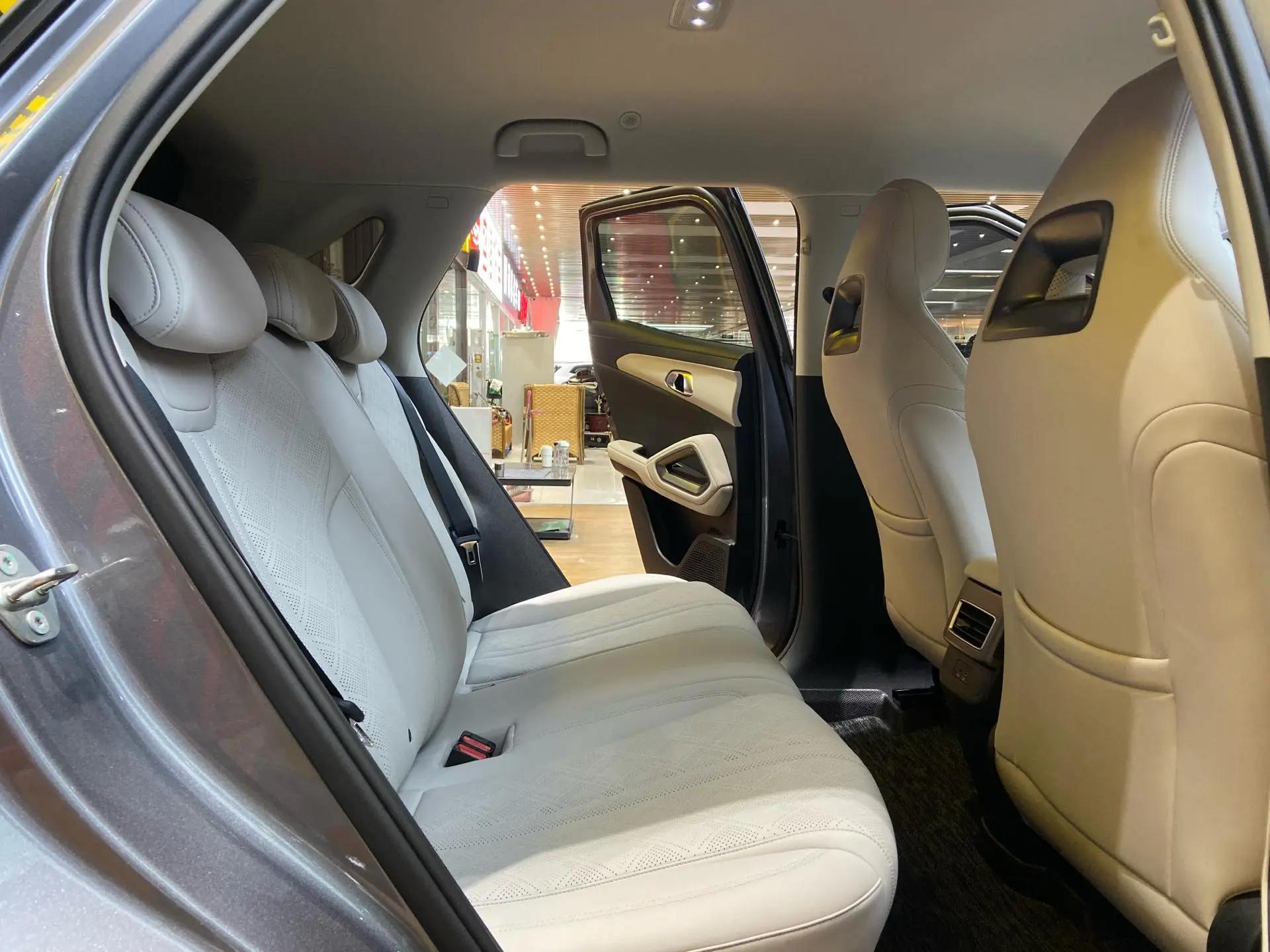 BYD 2025 Yuan UP Smart Driving 401KM Vital Automatic Gear 10