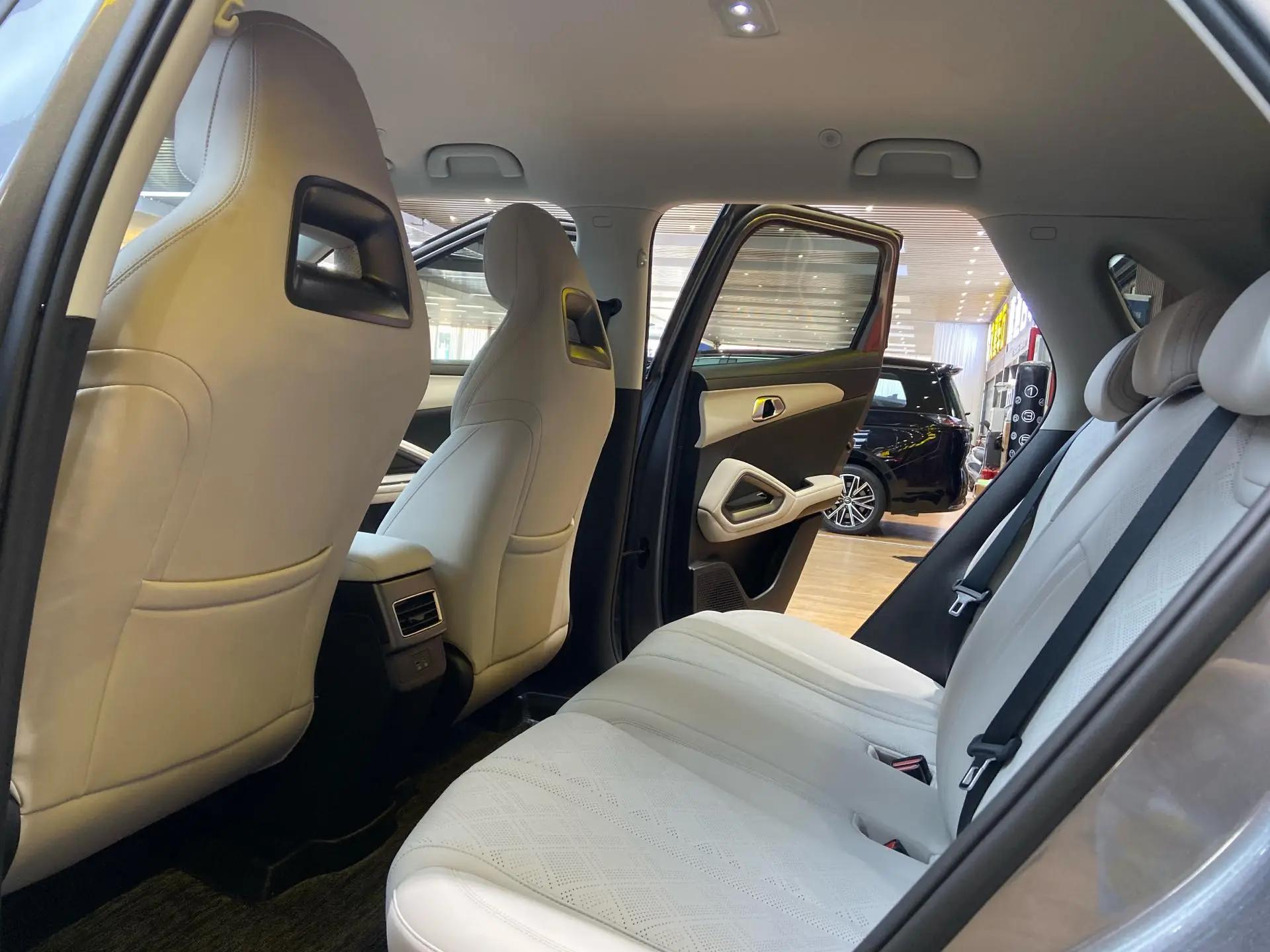 BYD 2025 Yuan UP Smart Driving 401KM Vital Automatic Gear 12