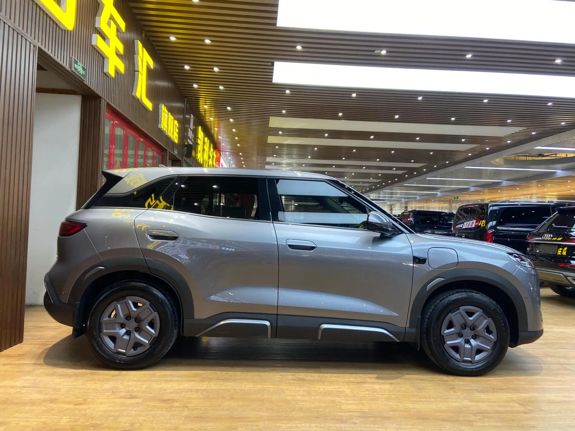 BYD 2025 Yuan UP Smart Driving 401KM Vital Automatic Gear 4
