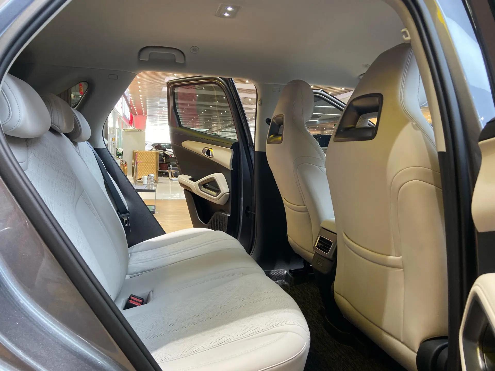BYD 2025 Yuan UP Smart Driving 401KM Vital Automatic Gear 9