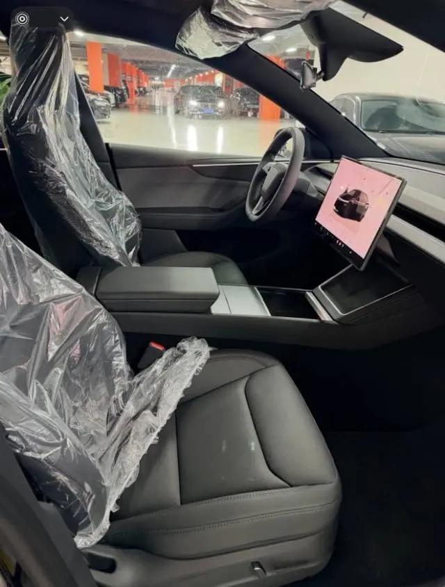 Tesla 2026 Model Y Rear-Wheel Drive Automatic 4