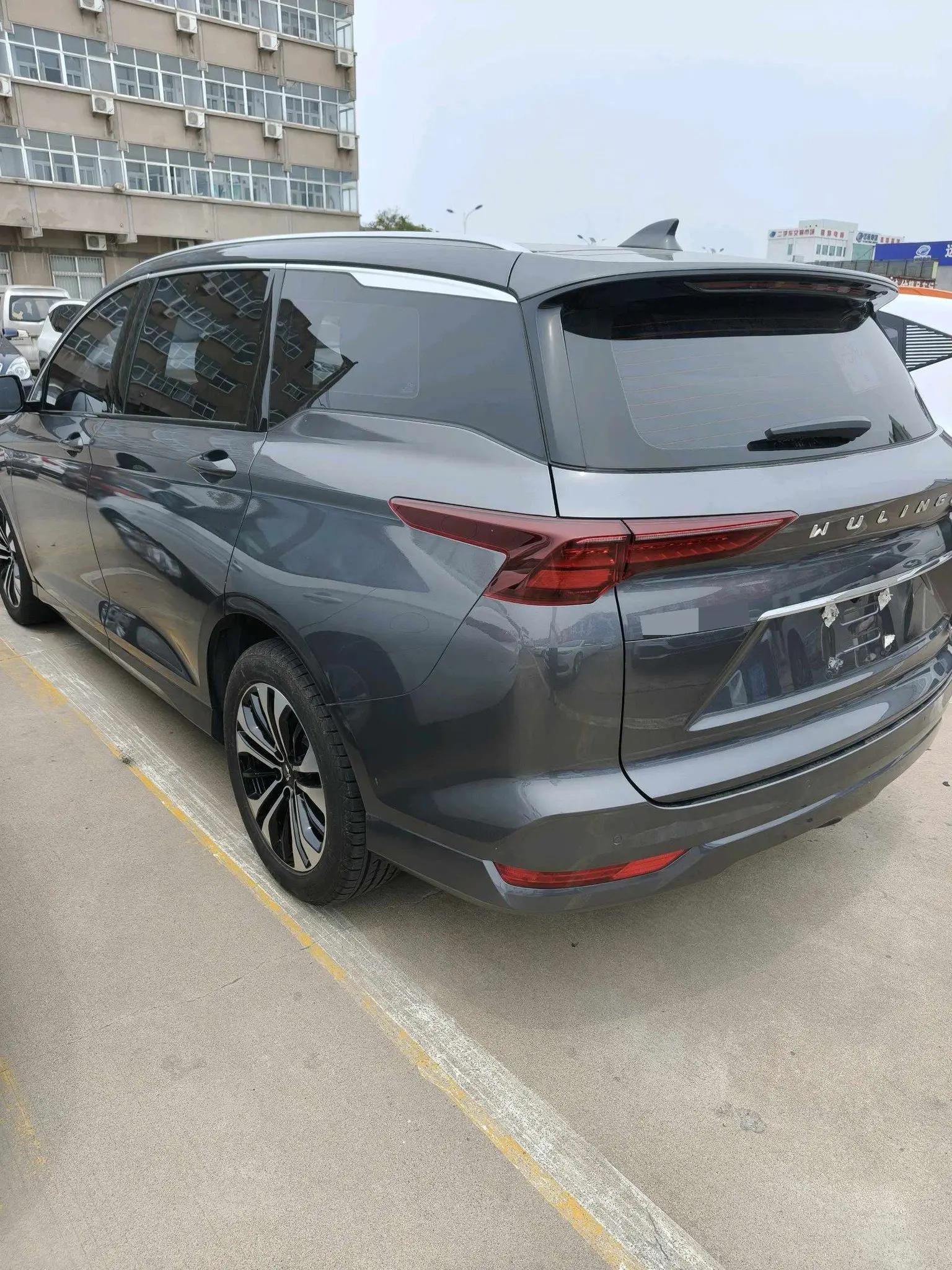 WuLing Capgemini 2022 1.5T CVT Flagship 3