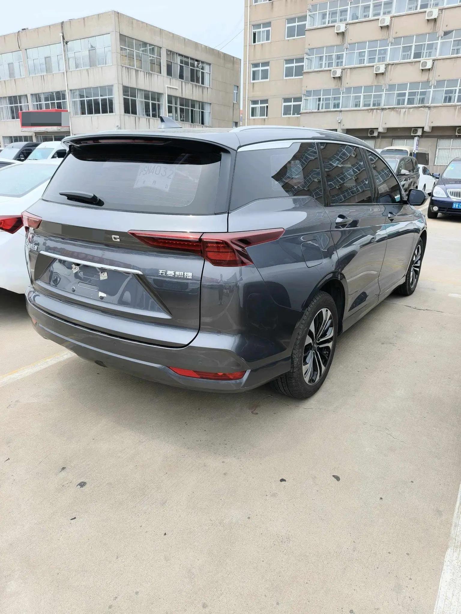 WuLing Capgemini 2022 1.5T CVT Flagship 4