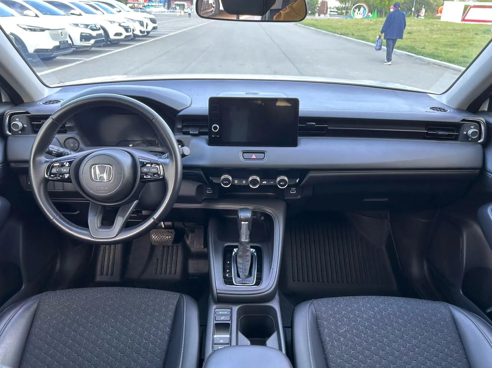 Honda 2023 XR-V 1.5 CVT Trendy Edition (facelift) Automatic 4