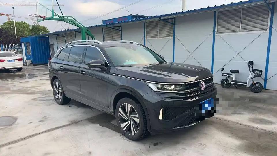 Volkswagen 2024 model tour R-Line 2.0TSI 380TSI four-wheel drive parade version automatic gear 2
