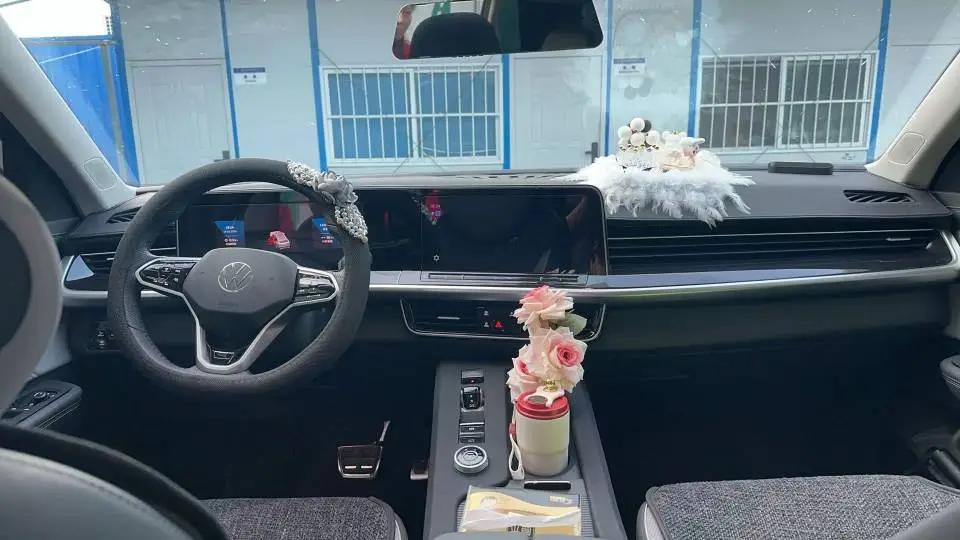 Volkswagen 2024 model tour R-Line 2.0TSI 380TSI four-wheel drive parade version automatic gear 5