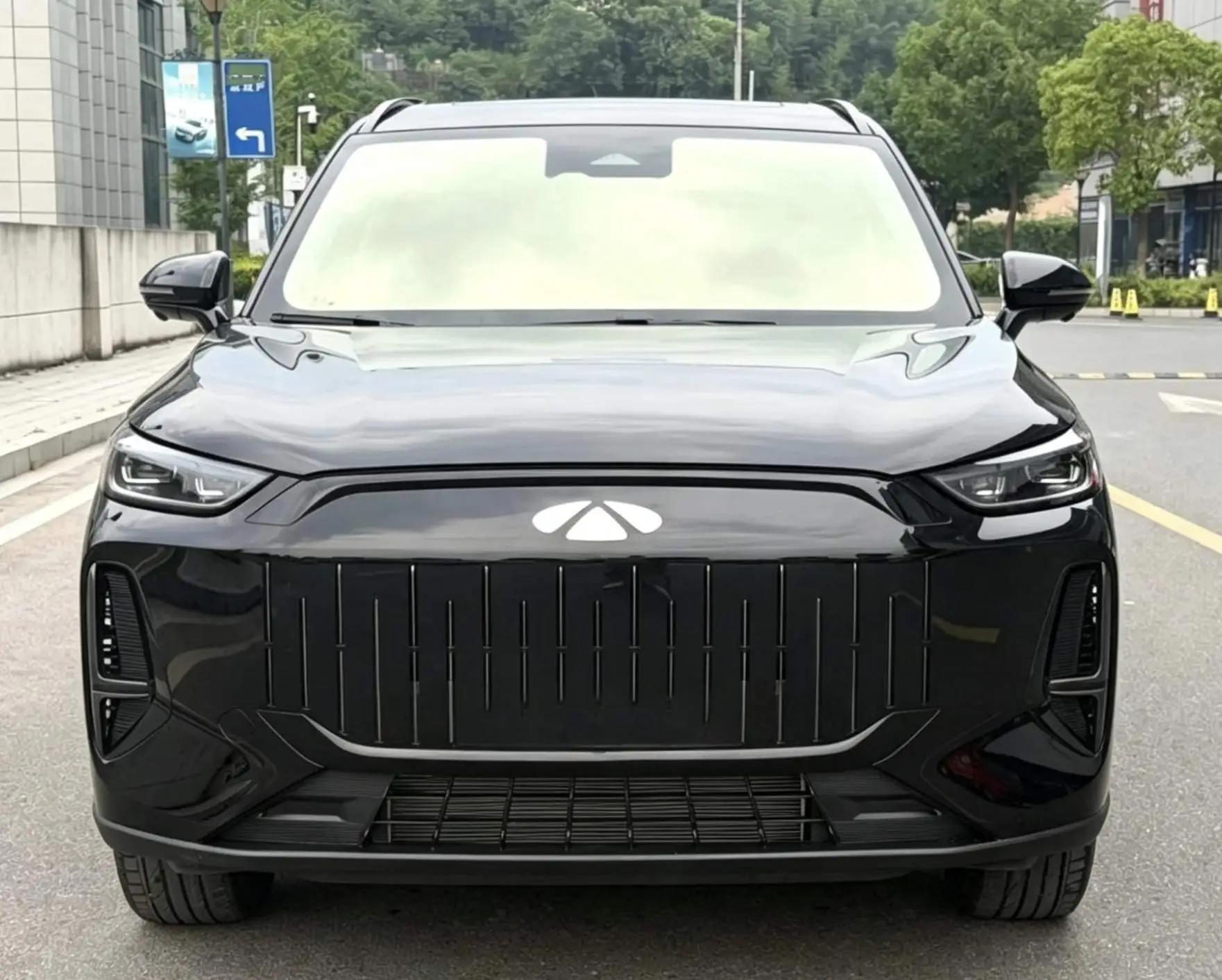 Chery 2025 Fengyun T9 C- DM 1.5T 120 Long Endurance Edition Honorable 5-seat Lithium Iron Phosphate Automatic Gear 2
