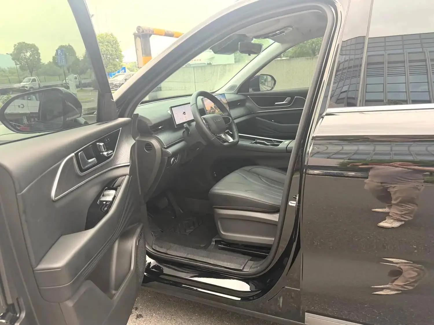 Chery 2025 Fengyun T9 C- DM 1.5T 120 Long Endurance Edition Honorable 5-seat Lithium Iron Phosphate Automatic Gear 8
