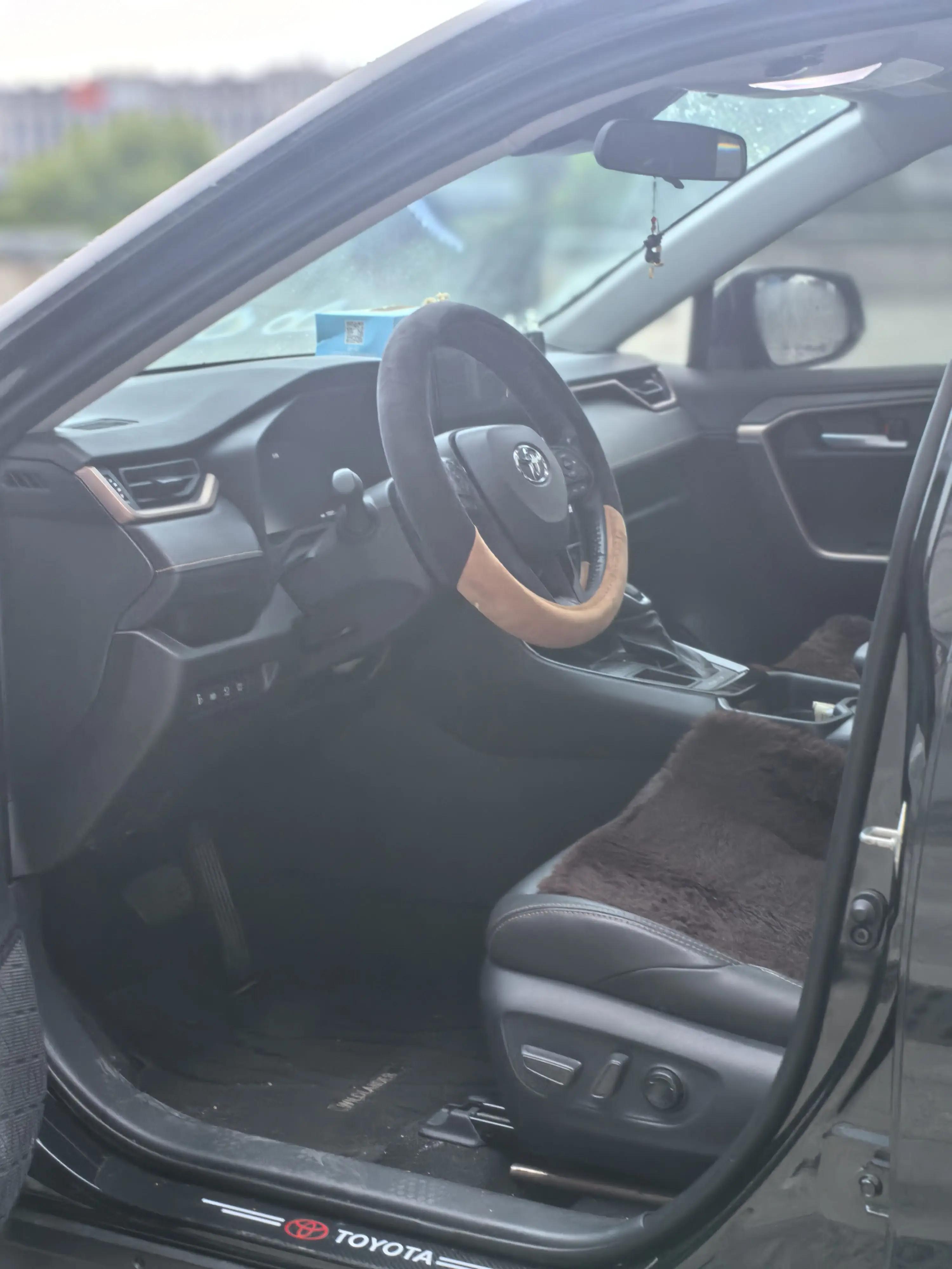 Toyota 2024 Willanda 2.0 Stepless Two-Drive Luxury PLUS Edition Automatic Gear 9
