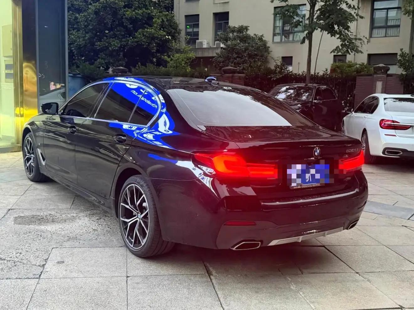 BMW 5 Series 2021 530Li Exclusive M Sports Suit 7
