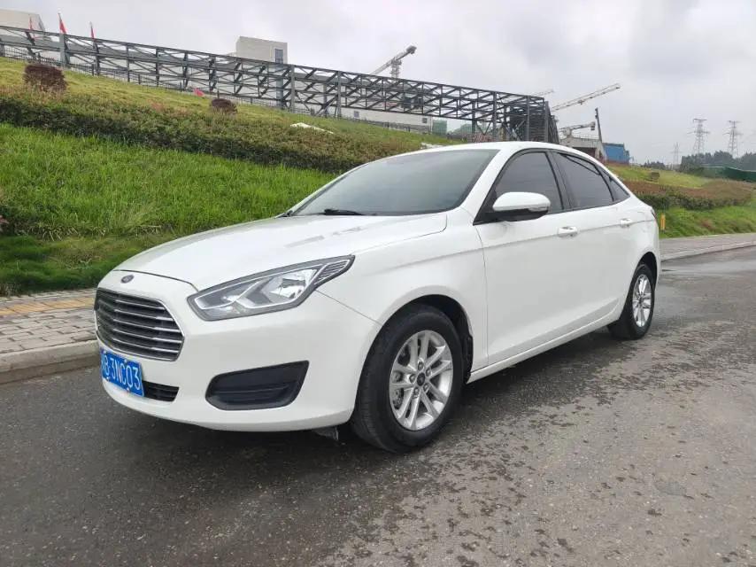 Escort 2021 1.5L Automatic Platinum Edition