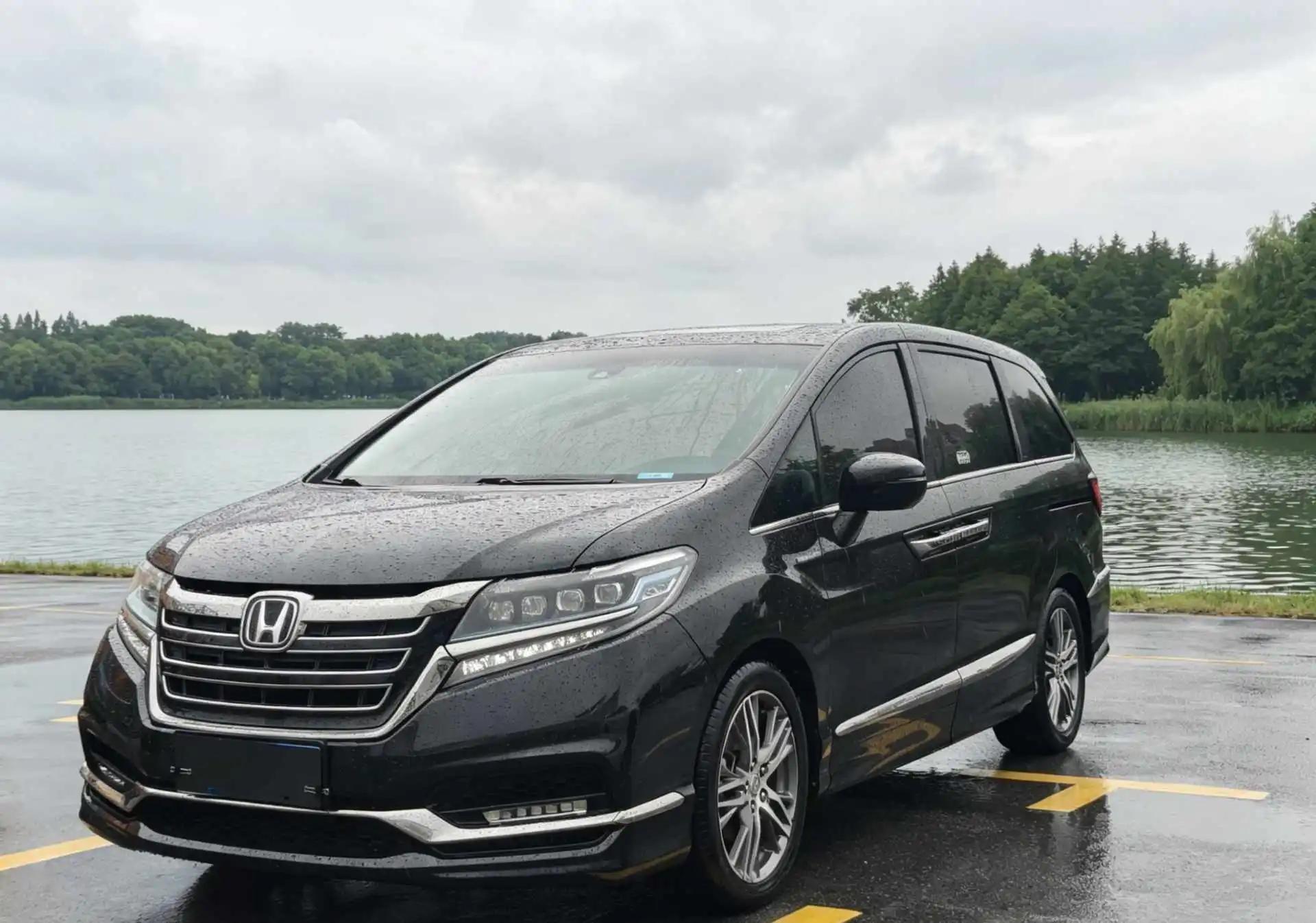 Elyson 2019 2.0L Hybrid Deluxe Edition