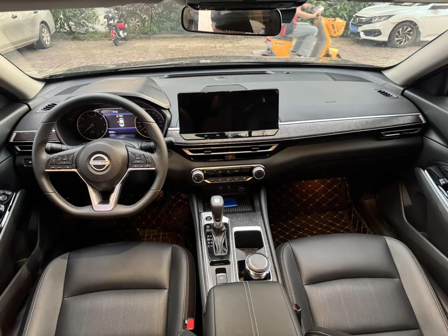 Nissan 2025 Teana 2.0 Stepless XL-TLS Pleasant Edition Automatic Gear 5