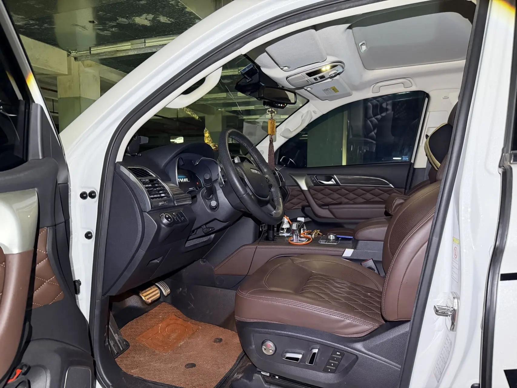 Haval H9 2020 2.0T Gasoline Four-wheel Drive Luxury 7-seat 3