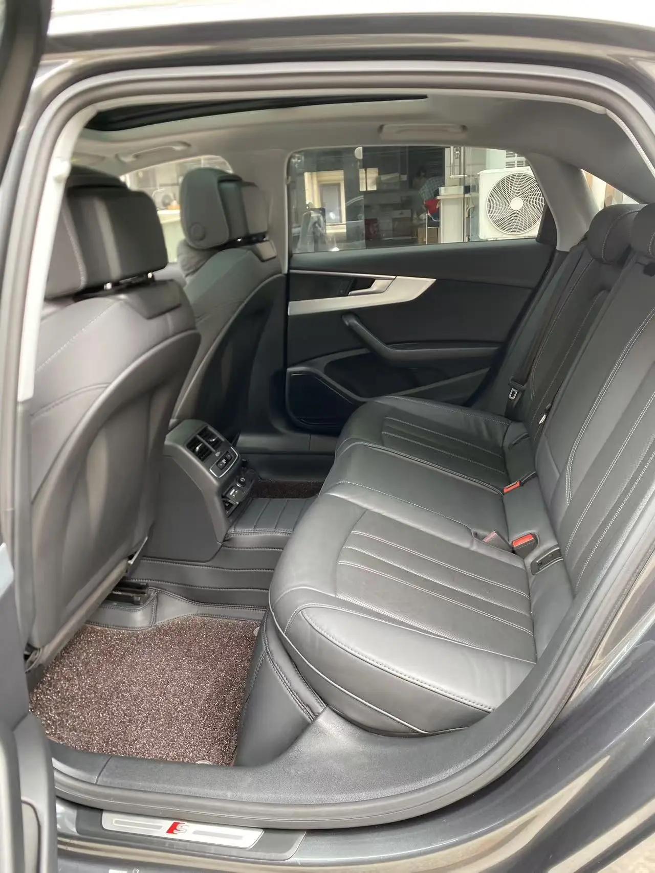 Audi A4L 2020 40 TFSI Fashion Dynamic 6