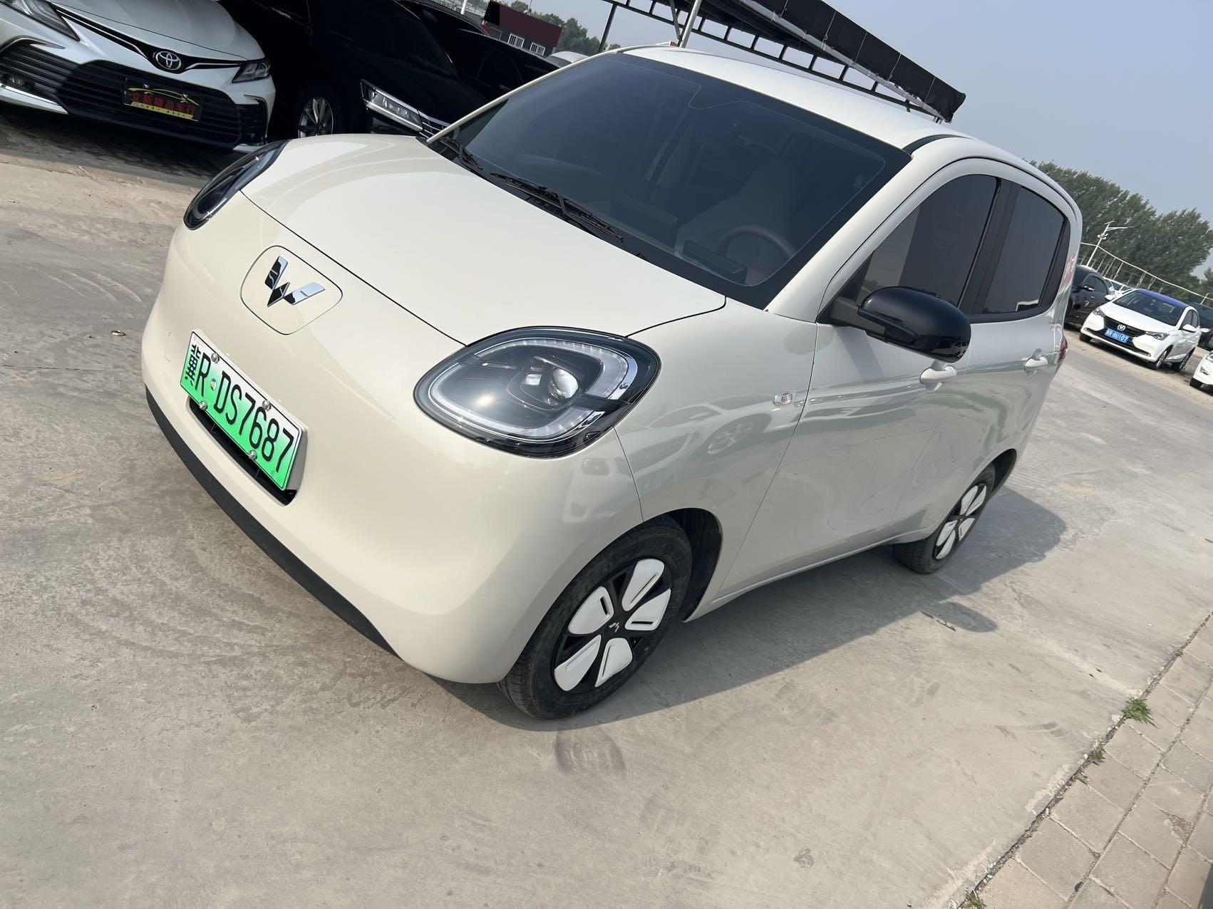 WuLing 2025 HongGuang MINI EV Four-Door Version Prestige Model Automatic