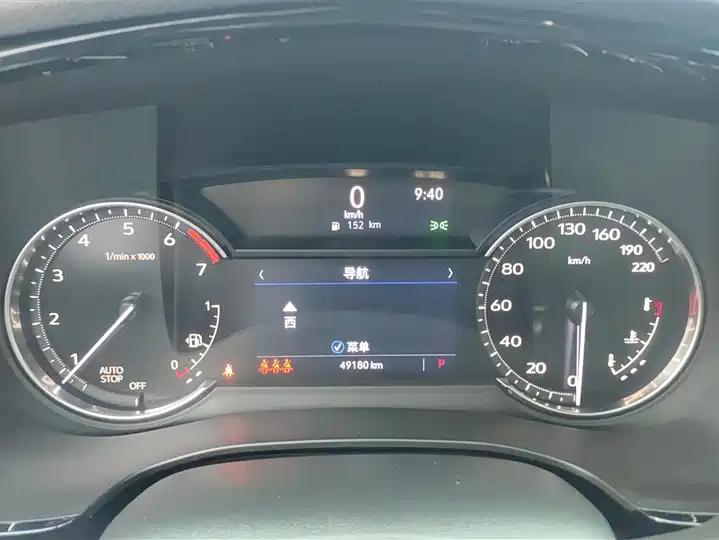 Cadillac XT5 2021 28T Luxury Model 14