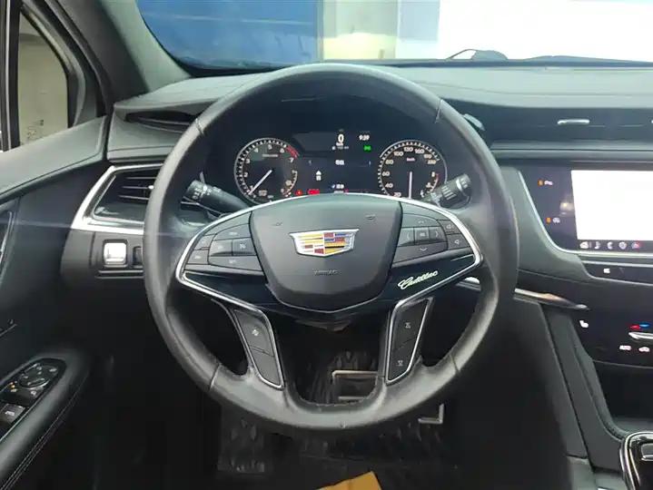 Cadillac XT5 2021 28T Luxury Model 15
