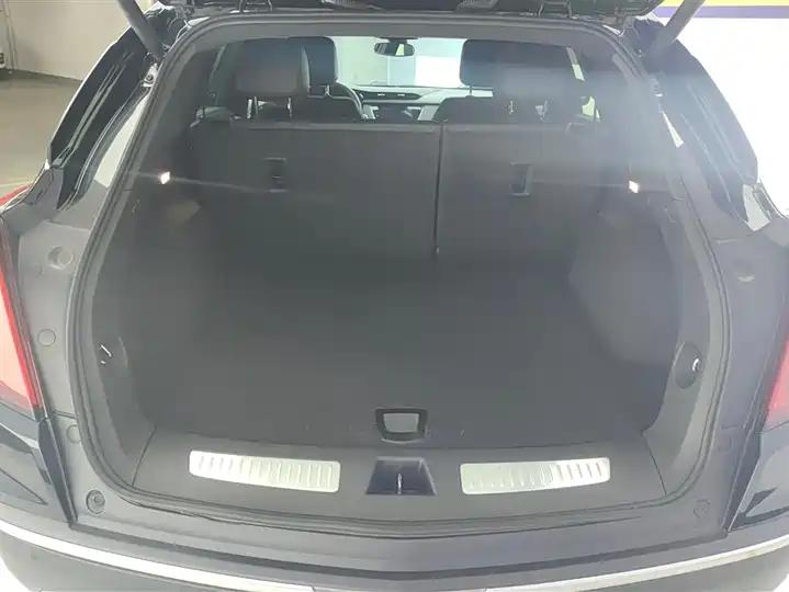 Cadillac XT5 2021 28T Luxury Model 4
