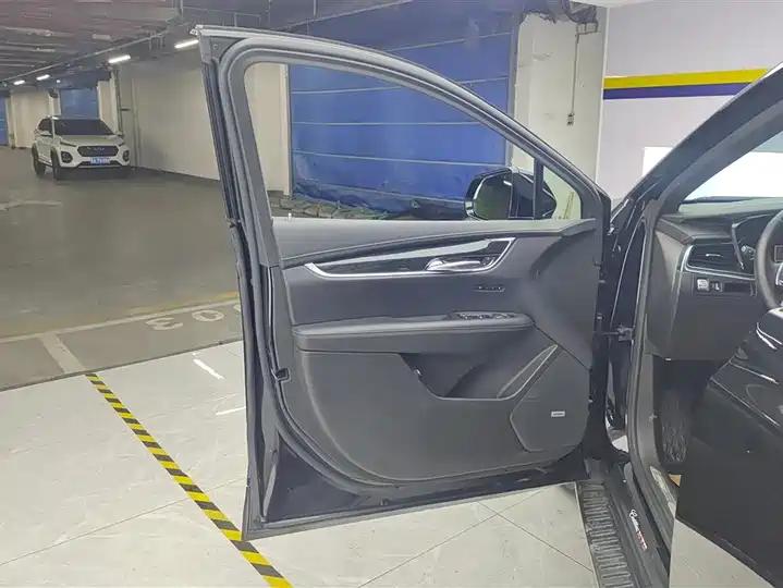 Cadillac XT5 2021 28T Luxury Model 7