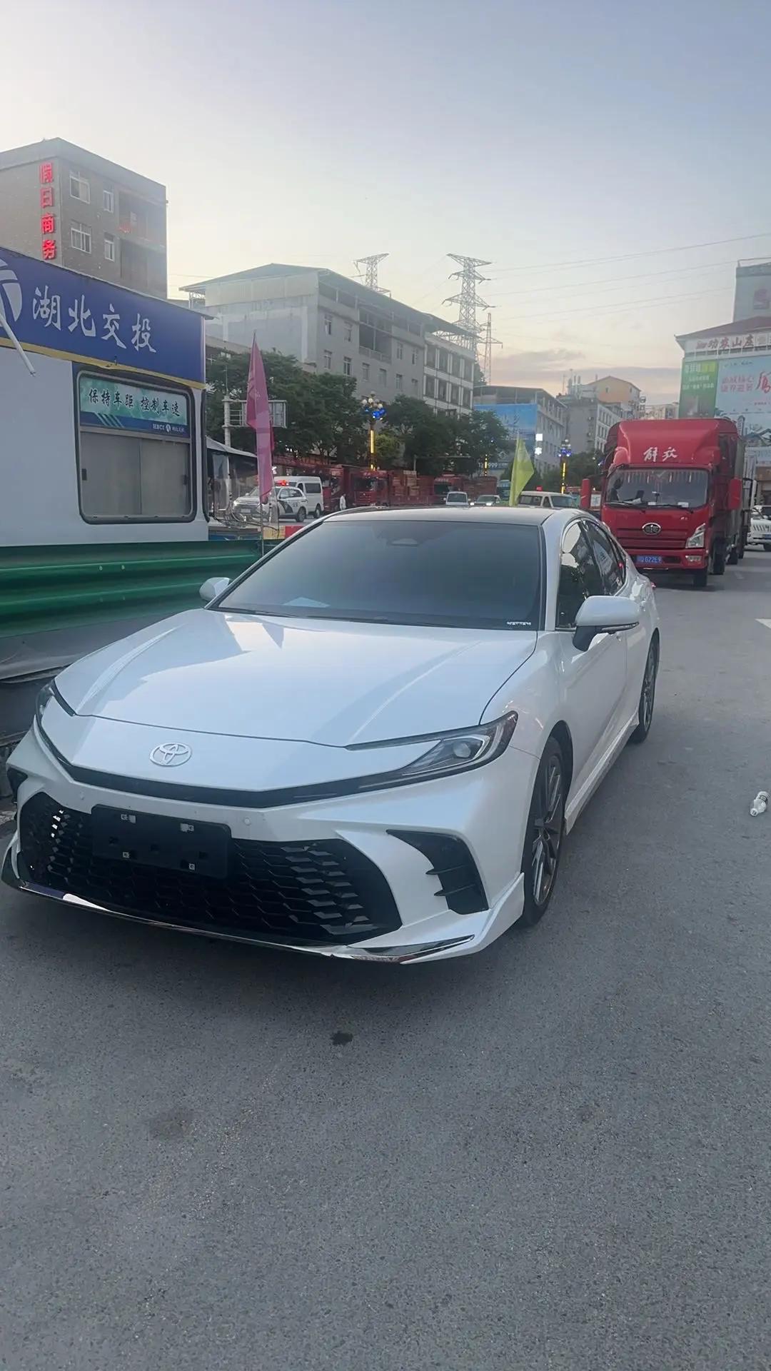 Toyota 2026 Camry Dual Engine 2.0HXS Stepless Sports Plus Edition Automatic Gear