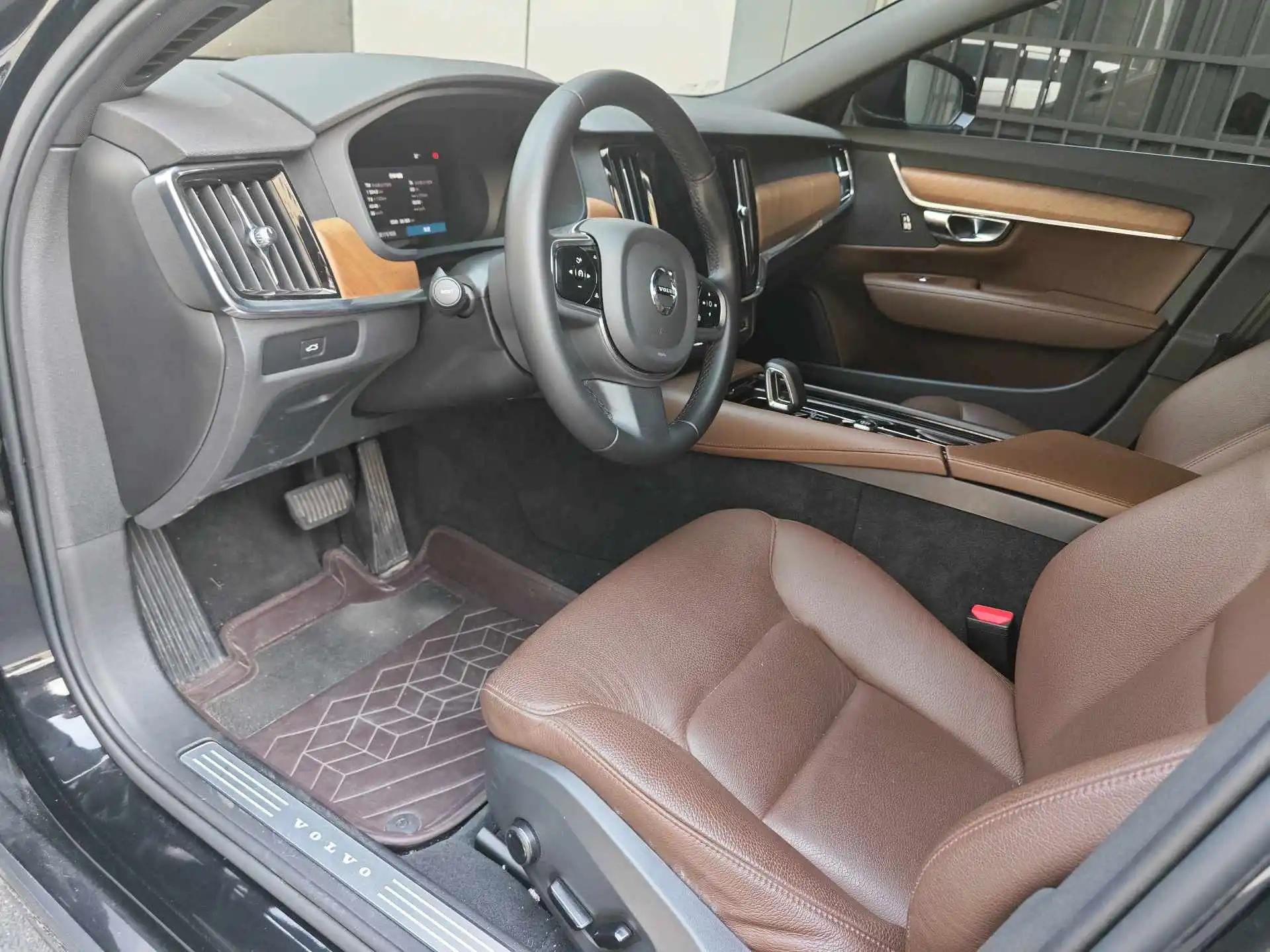 Volvo S90 2024 B5 Zhiyi Deluxe Edition 2