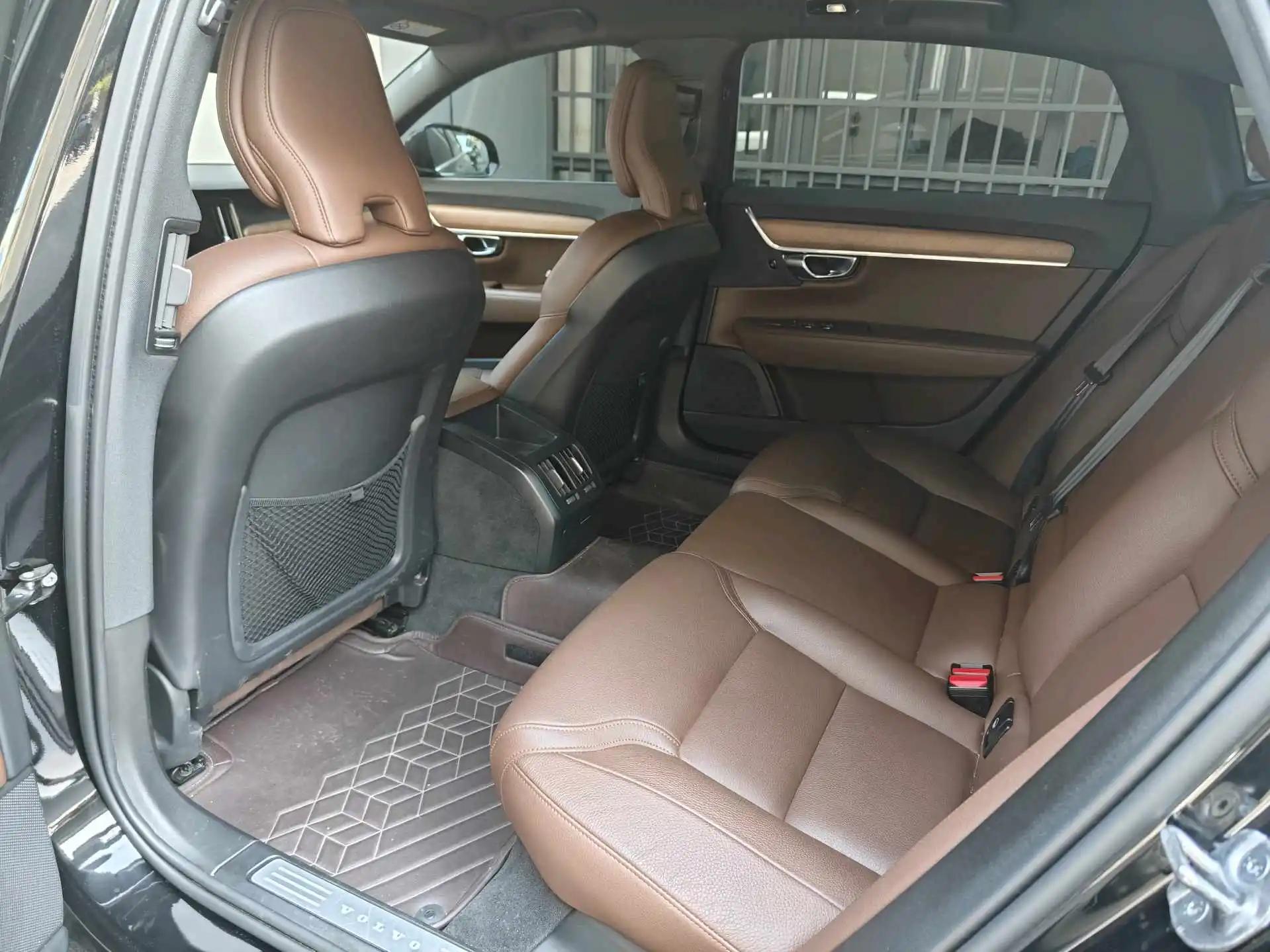 Volvo S90 2024 B5 Zhiyi Deluxe Edition 4