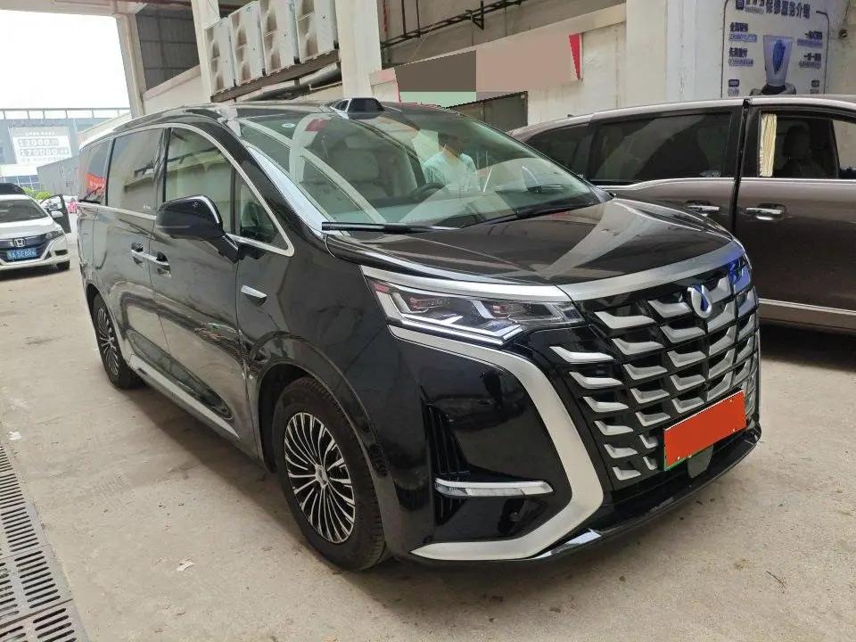 Denza 2025 Denza D9 DM-i 1.5T stepless four-wheel drive automatic gear 2
