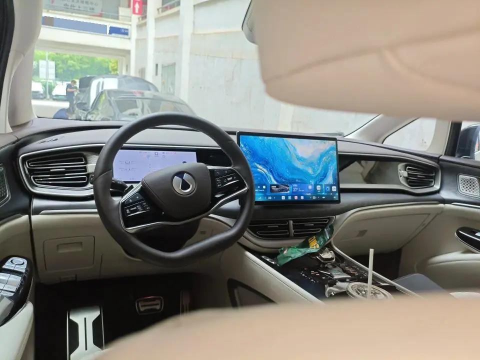 Denza 2025 Denza D9 DM-i 1.5T stepless four-wheel drive automatic gear 7