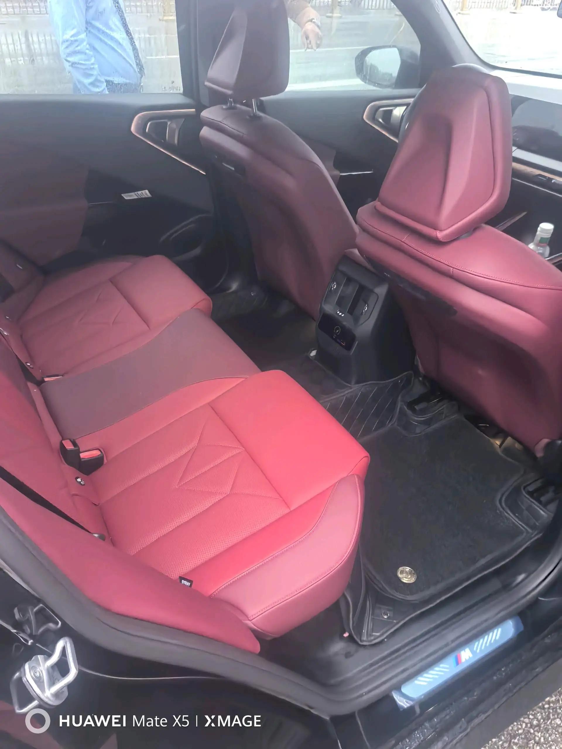 BMW 2026 X3 xDrive25L 2.0T M sports obsidian night suit automatic gear 2