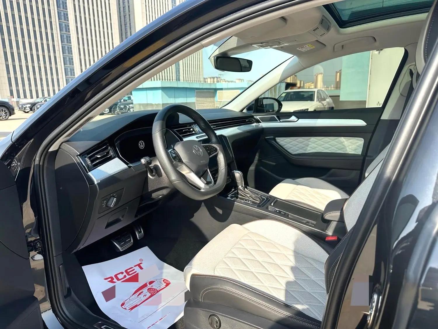 Magotan 2022 330TSI DSG Basic 3