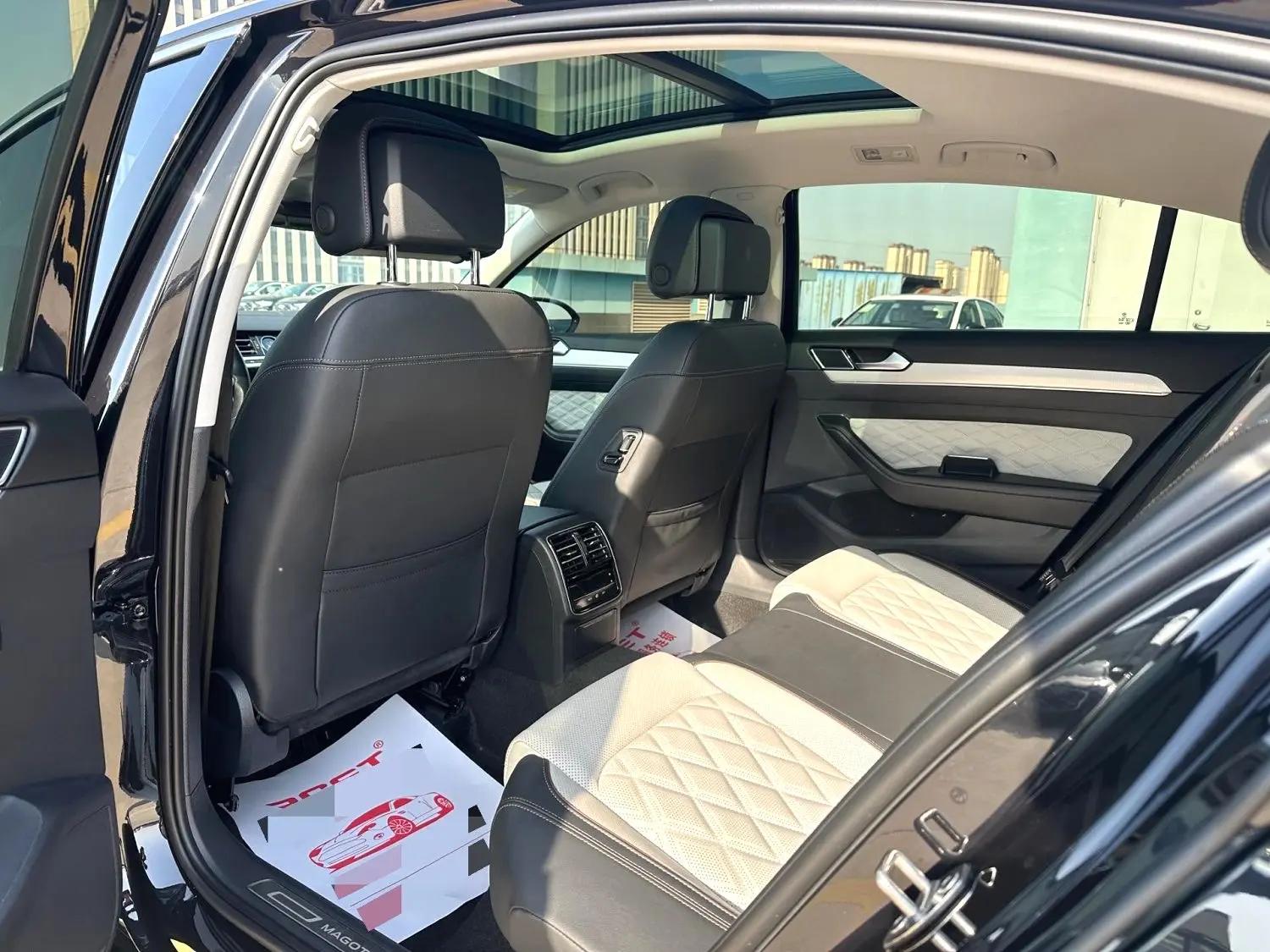 Magotan 2022 330TSI DSG Basic 4