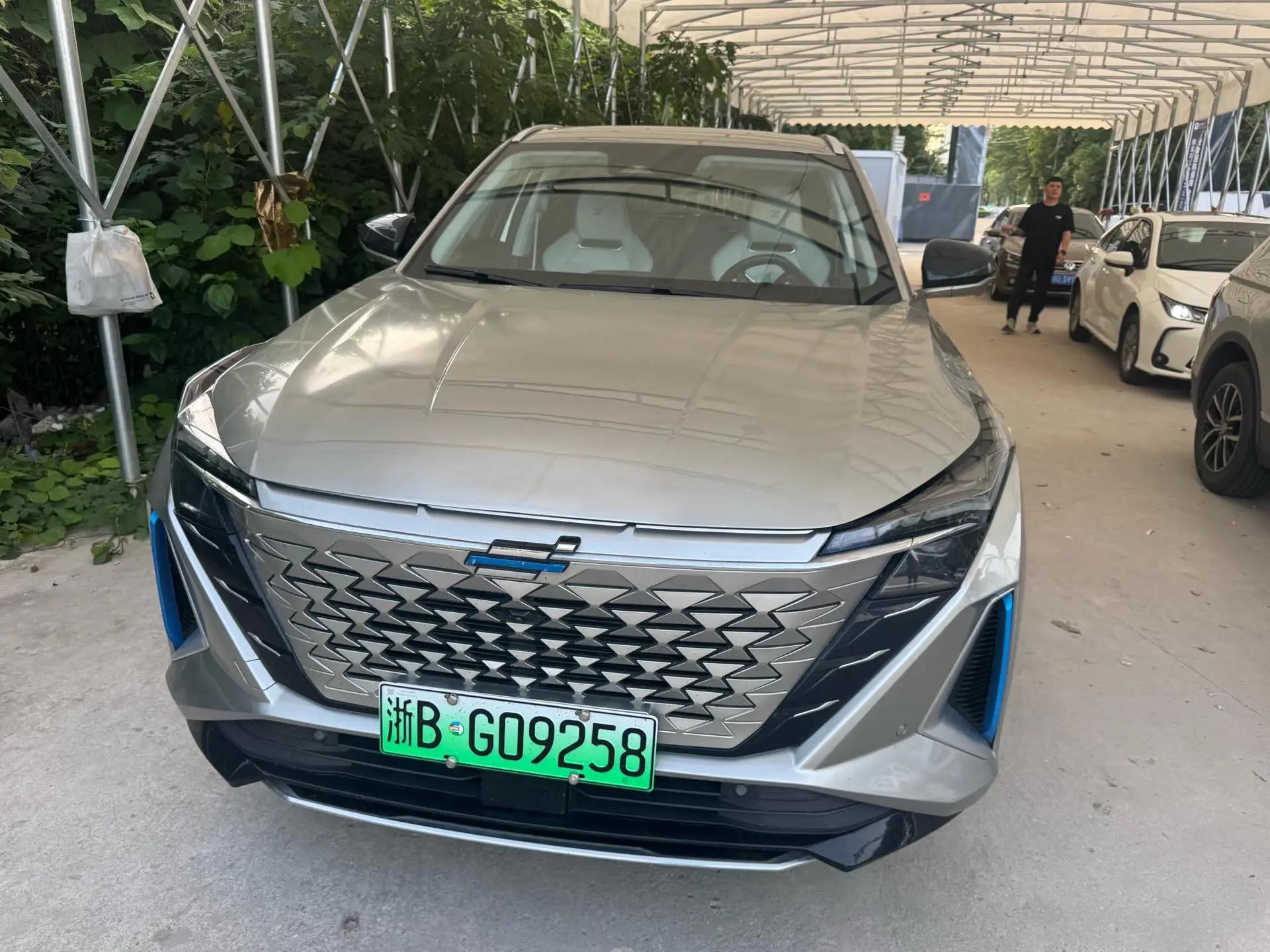 ChangAn Oshan Z6 New Energy 2022 Blue Whale iDD 150KM Flagship PLUS Smart Parking Edition 2