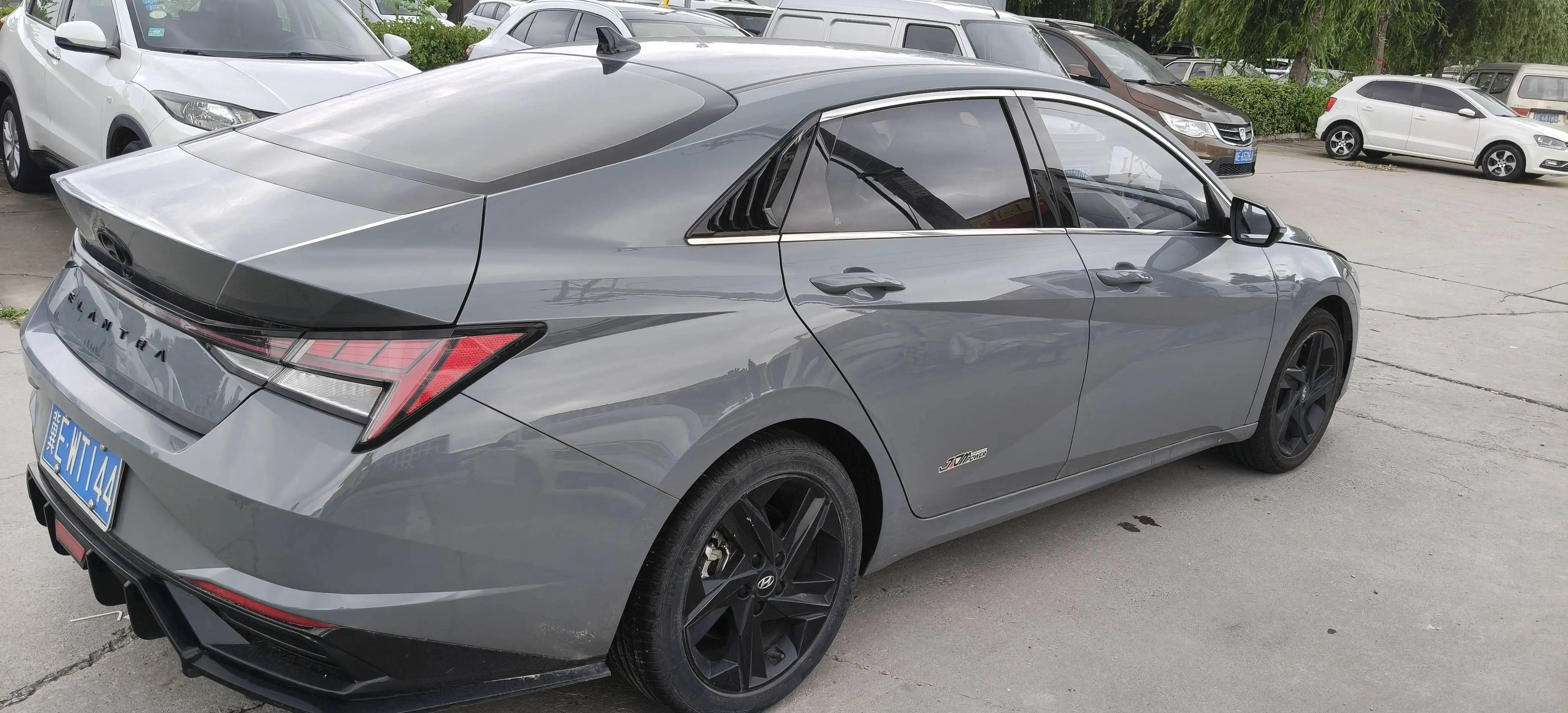 Elantra 2021 1.5L CVT Luxury Edition 3