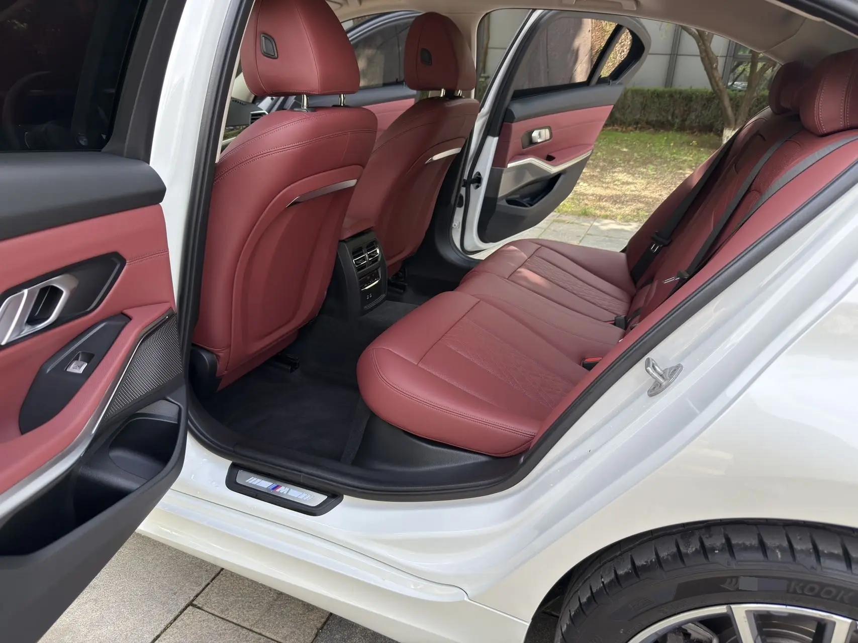 BMW 3 Series 2023 model 325Li M Sport Package 6