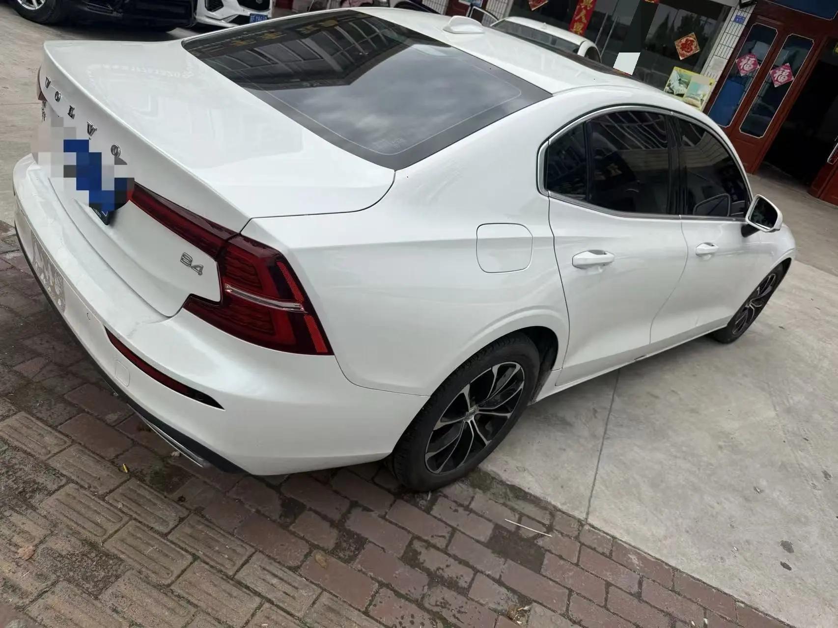 Volvo S60 2022 B4 Zhiyuan Deluxe Edition 4