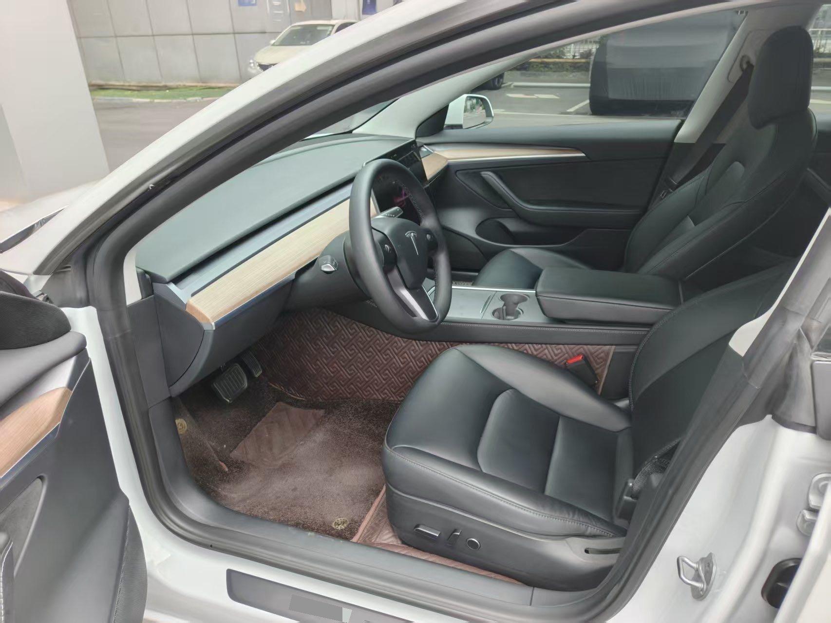 Model 3 2022 rear-wheel drive version 4
