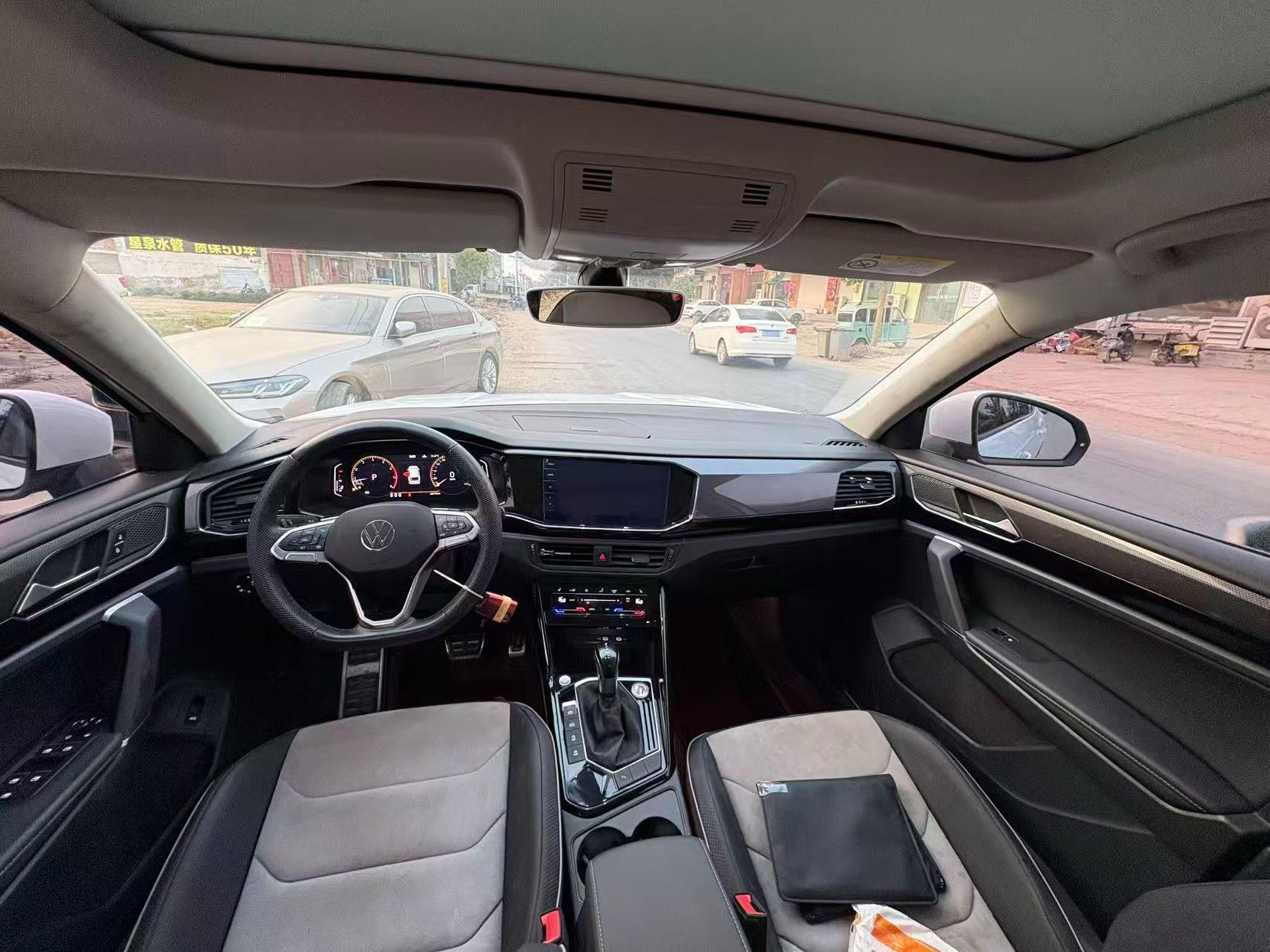 Tan Yue X 2020 330TSI Two-Drive Distinguished Zhilian Edition 4