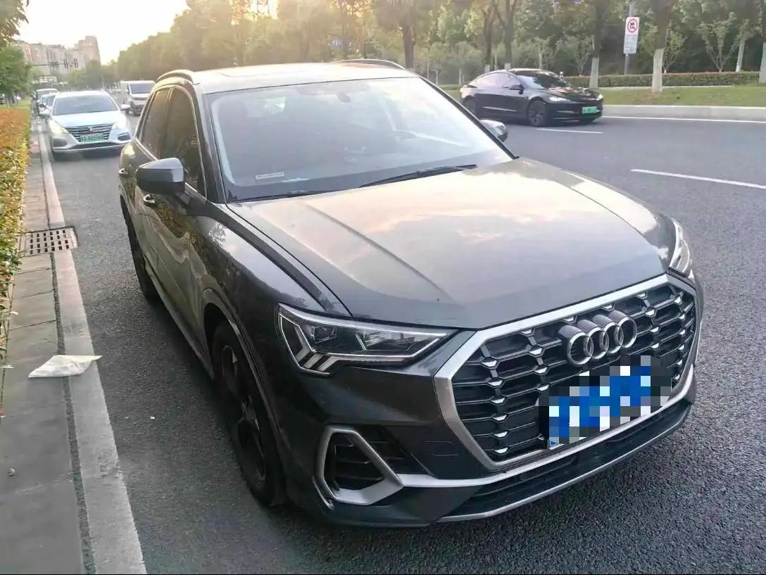 Audi Q3 2022 35 TFSI Fashion Dynamic 2