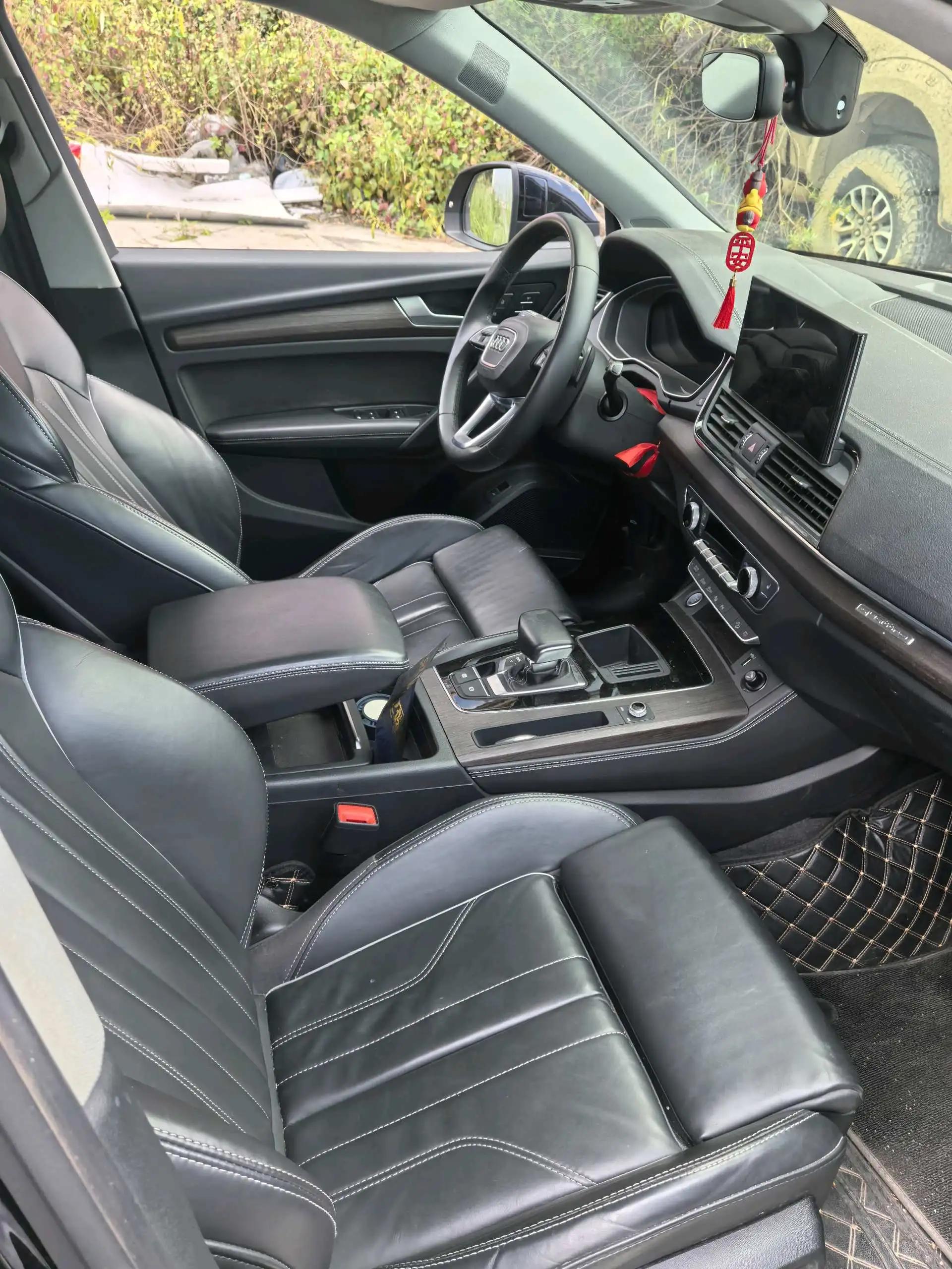 Audi Q5L 2022 45T Deluxe Elegant 4