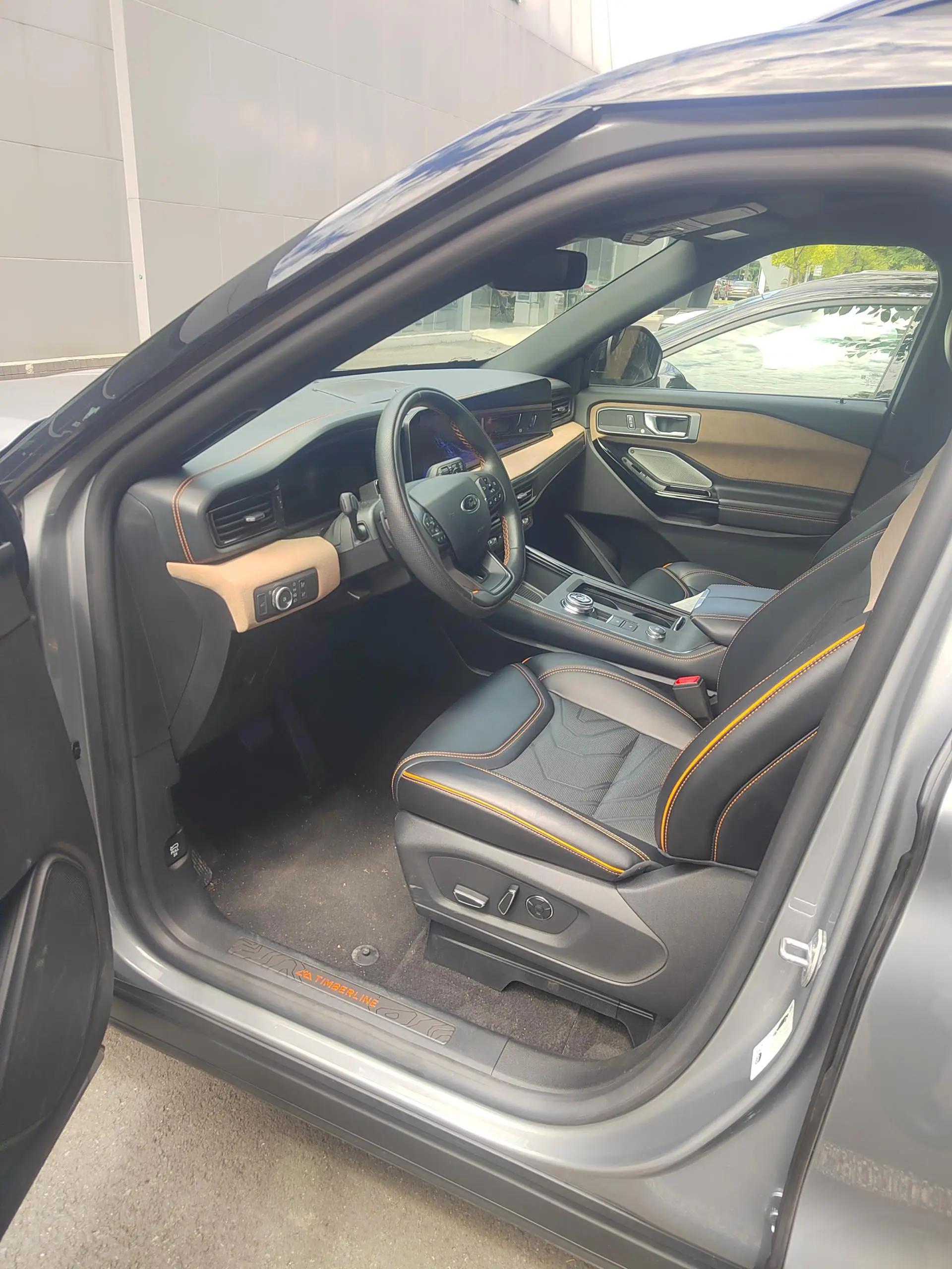 Ford 2025 Explorer 2.3T EcoBoost Kunlun Crossing Edition 5-seat Automatic Gear 3