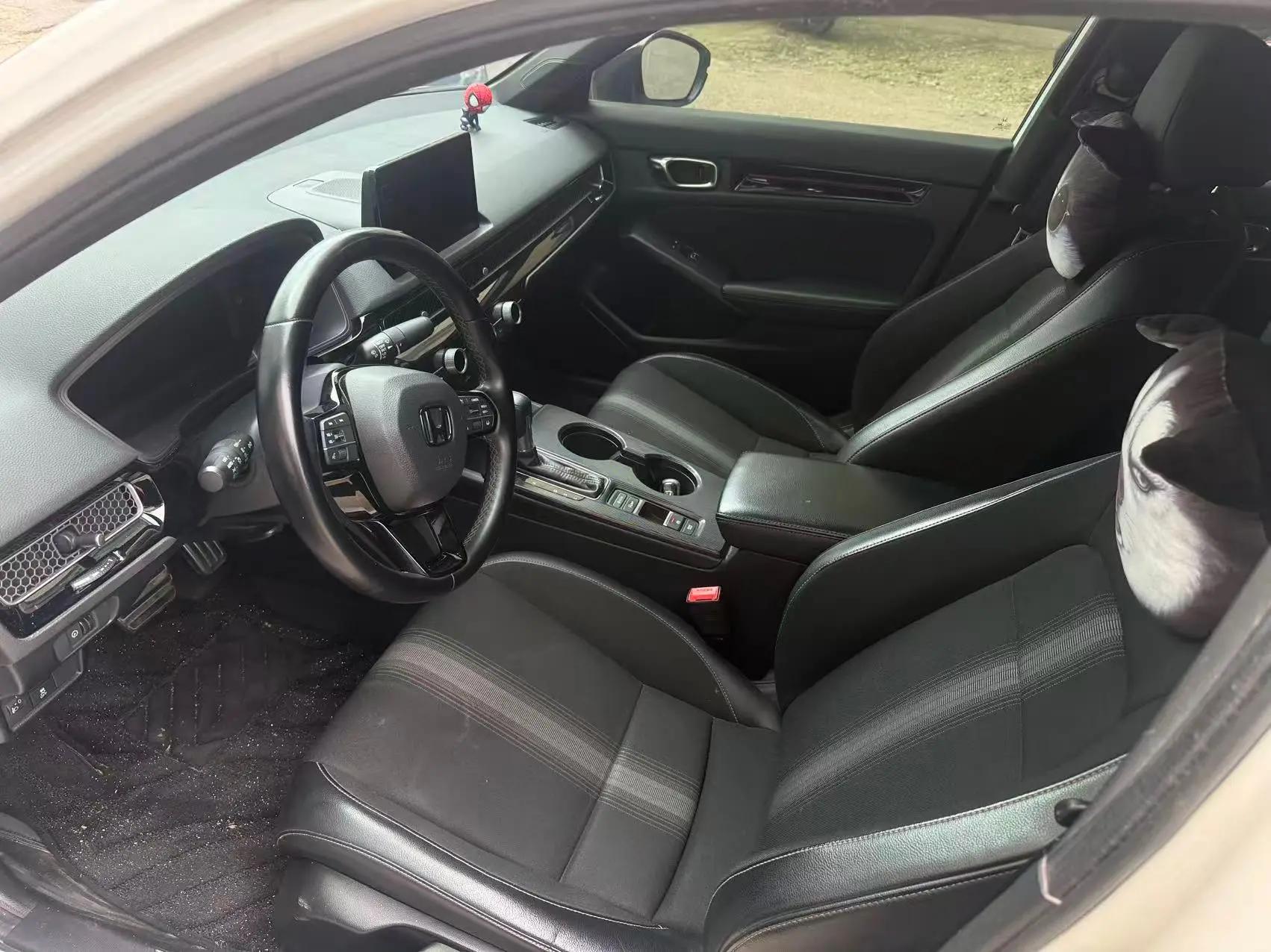 Civic 2022 240TURBO CVT Combustion Edition 4
