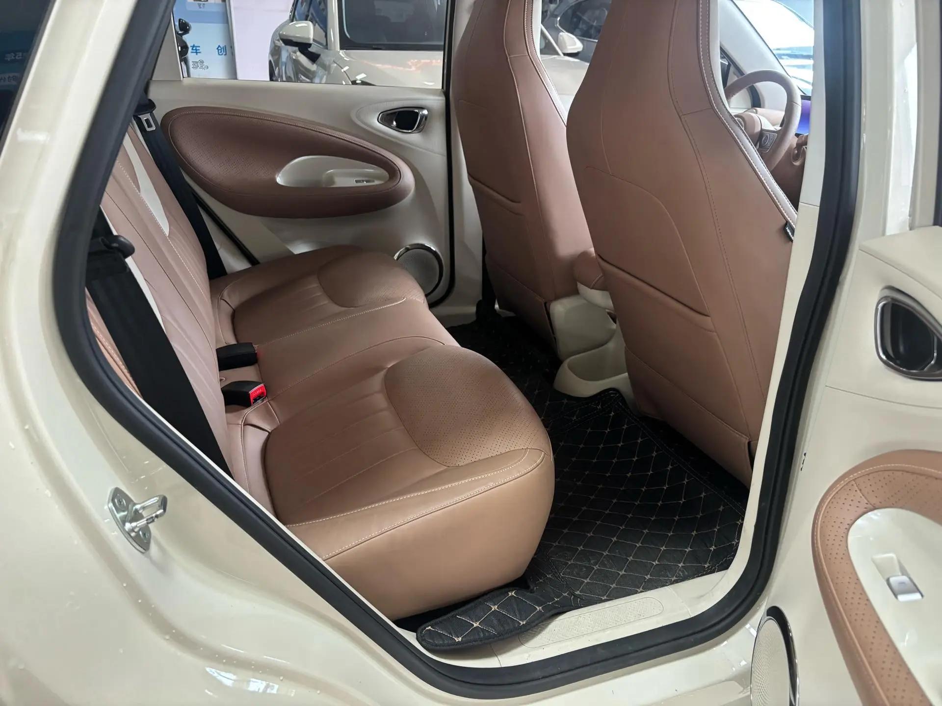 WuLing 2025 Plantronics 410km LingBox Exclusive Automatic Transmission 10