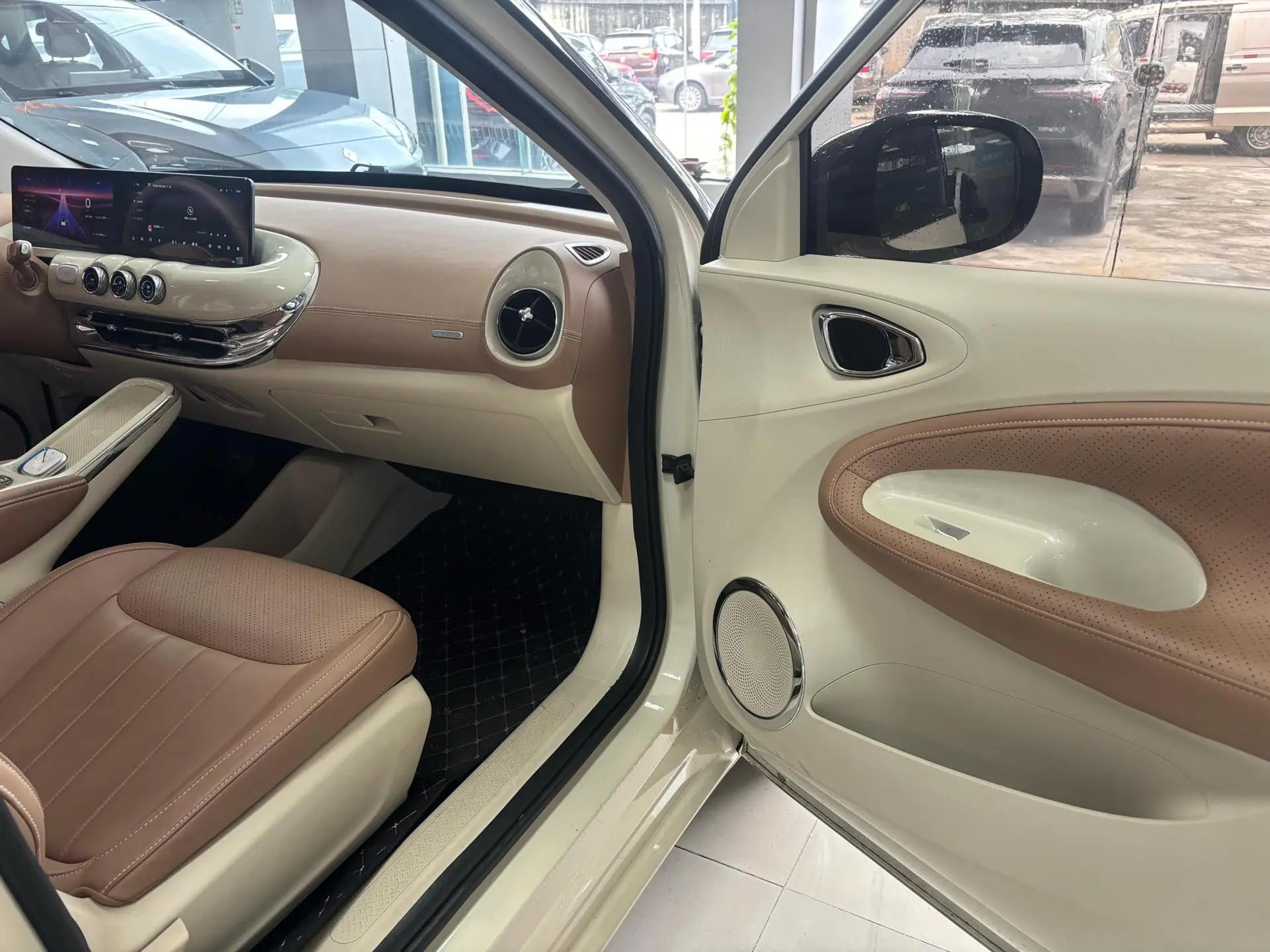 WuLing 2025 Plantronics 410km LingBox Exclusive Automatic Transmission 7