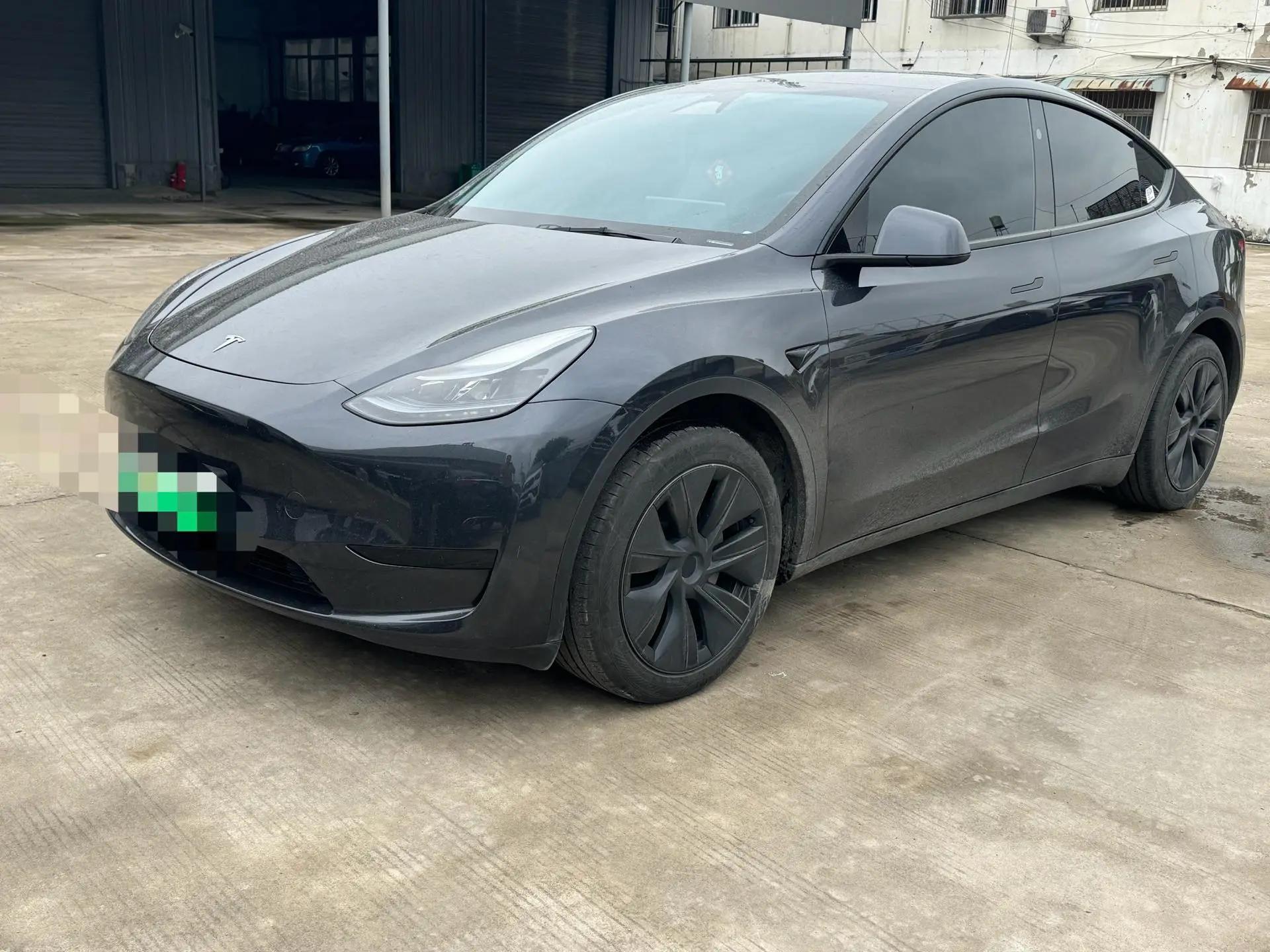 2024 Model Y Rear-Wheel Drive Edition