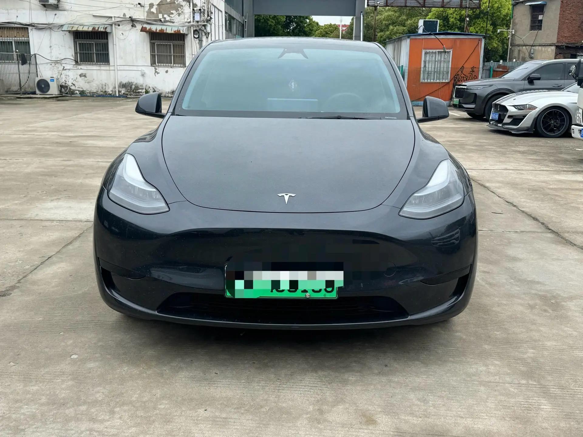 2024 Model Y Rear-Wheel Drive Edition 2