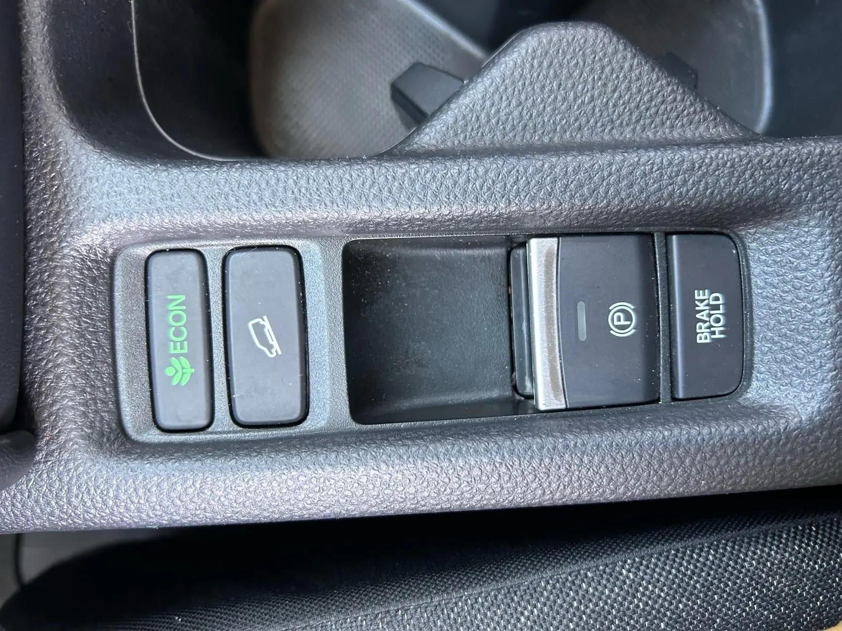 Honda XR-V 2023 1.5L CVT Thermal Edition 9